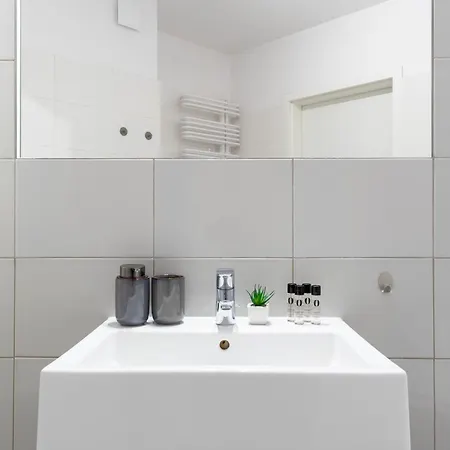Swistackiego Comfort Garden View - Properunit Apartmán Vratislav